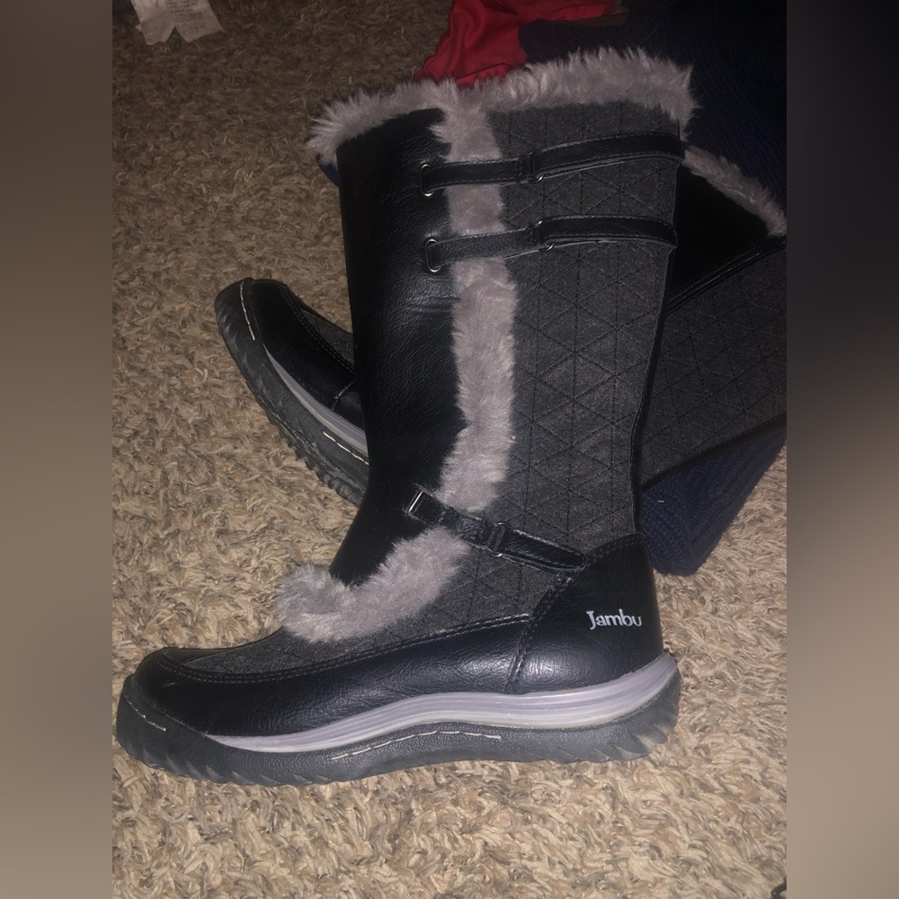 Jambu Women's Artic-Vegan Snow Boot size 7M